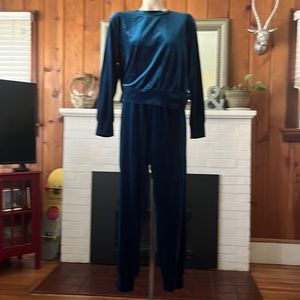 Modcloth “Velvet ” Top & Jogger Pant